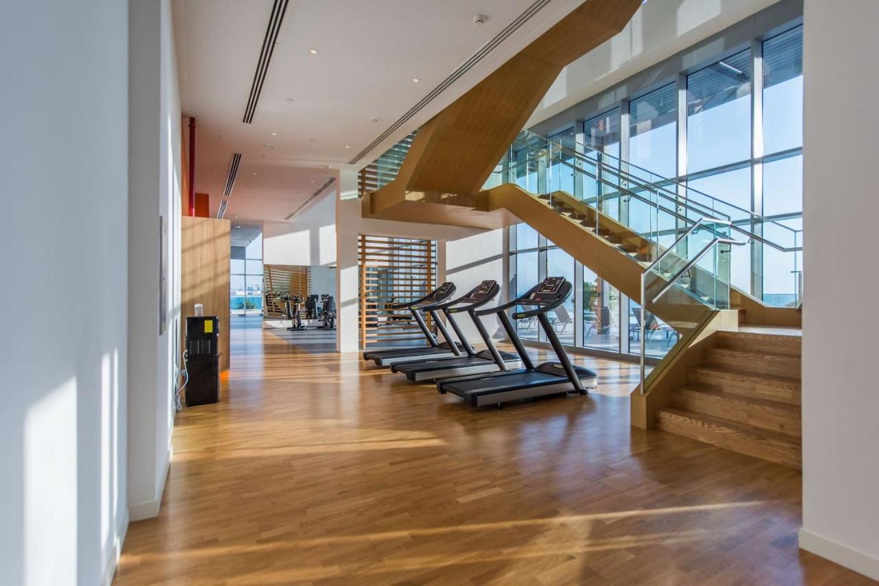 Spectacular 3 Bedroom Condo With Maids Room Facing The Dubai Eye Exterior foto